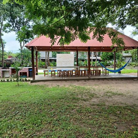 Garden Suites Комалькалько Экстерьер фото
