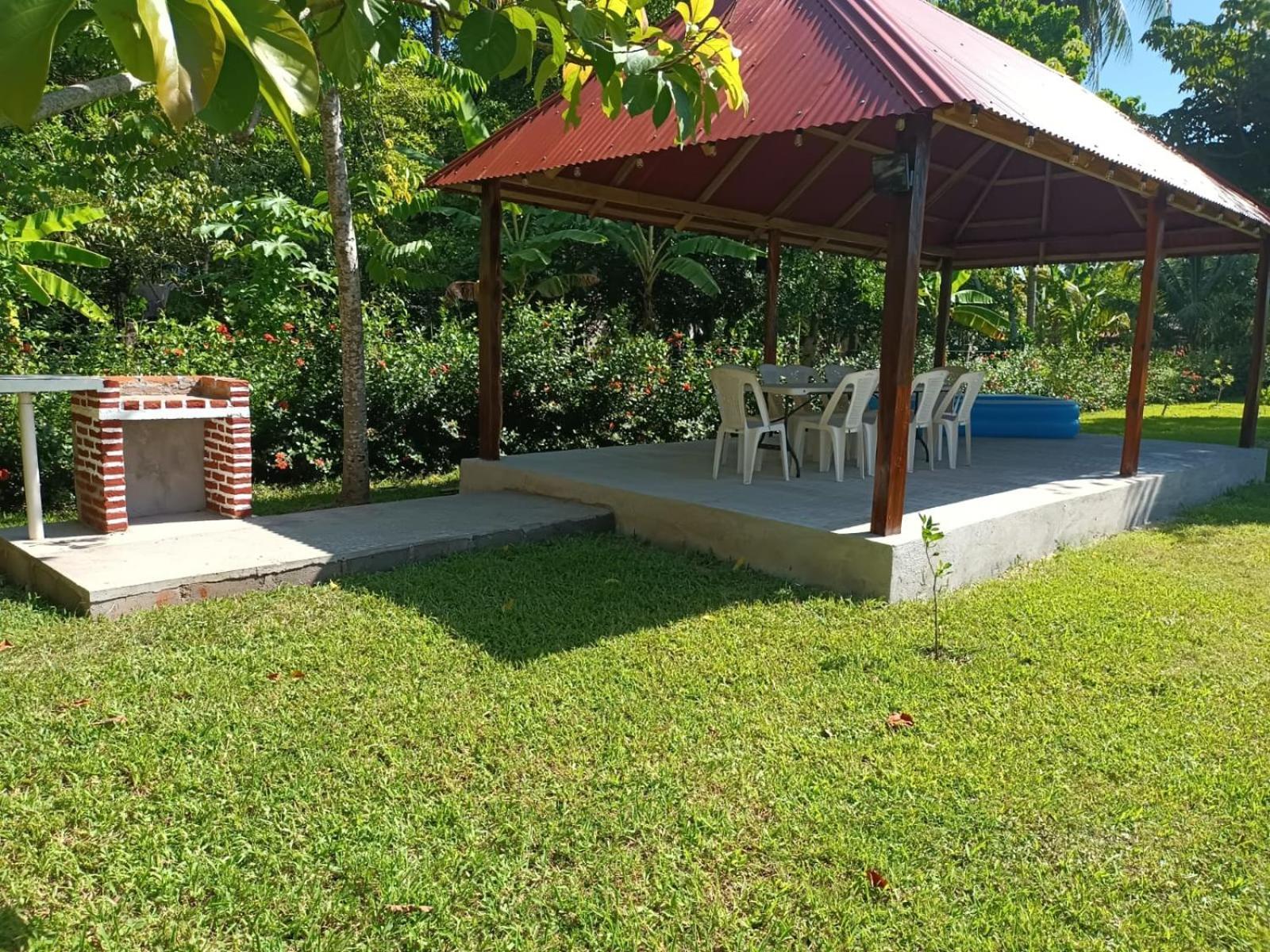 Garden Suites Комалькалько Экстерьер фото